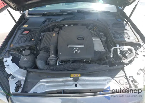 2015 Mercedes-Benz C 300 Luxury/Sport из США, поврежденный, VIN 55SWF4JB3FU092455